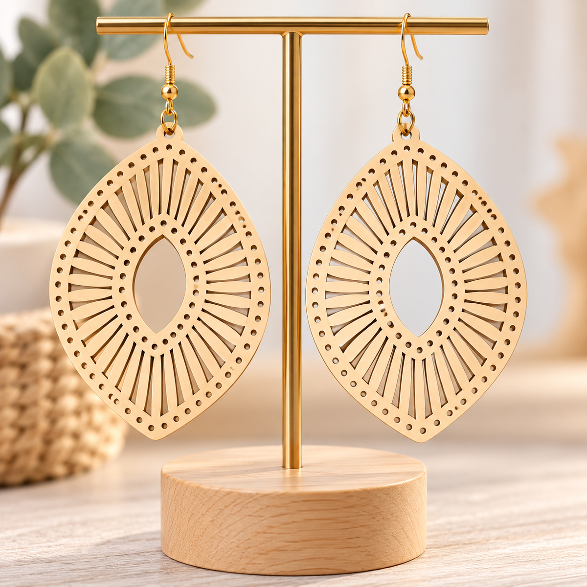 Boucles d’oreilles en bois ajouré – Goutte bohème