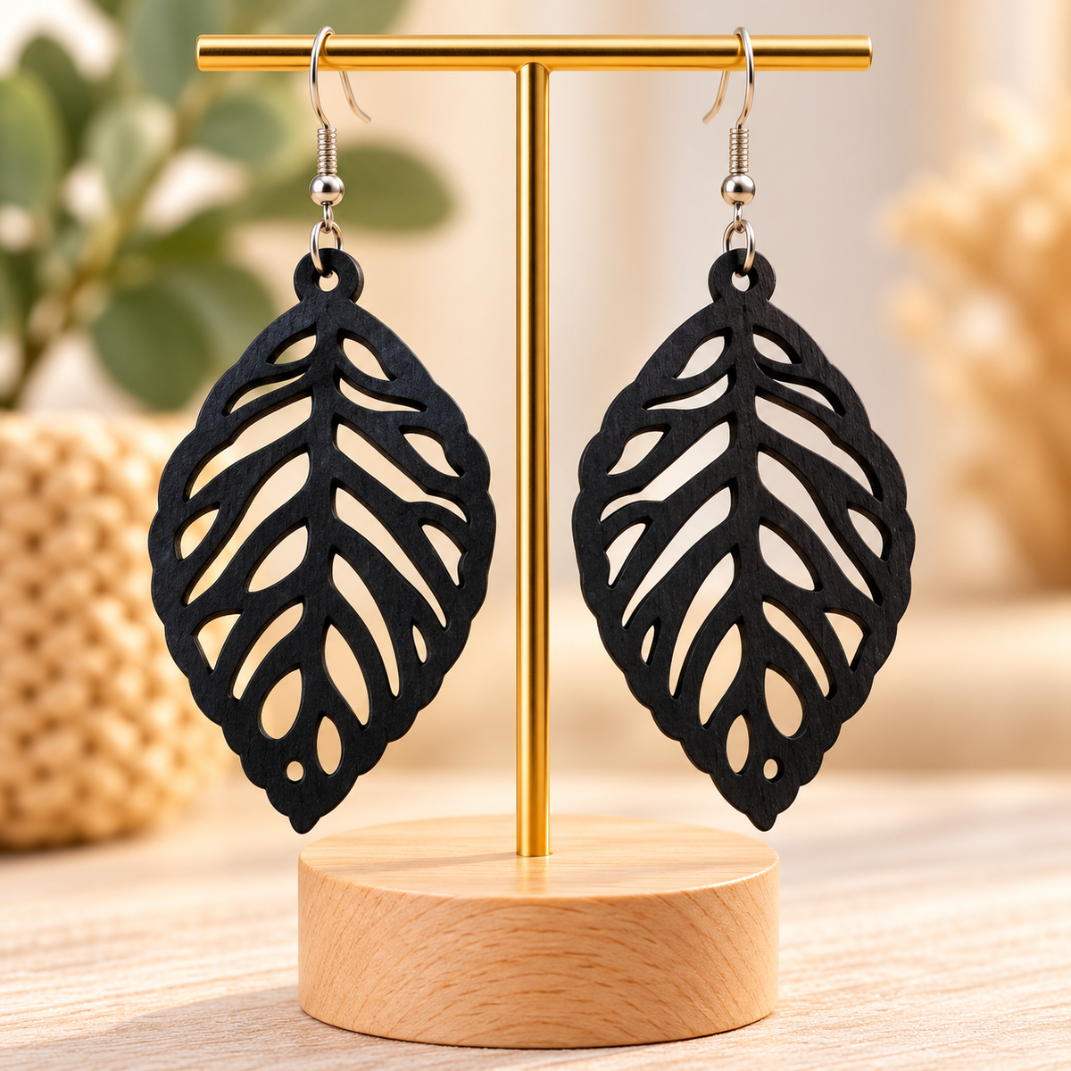 Boucles d’oreilles feuille noire ajourée – Style bohème