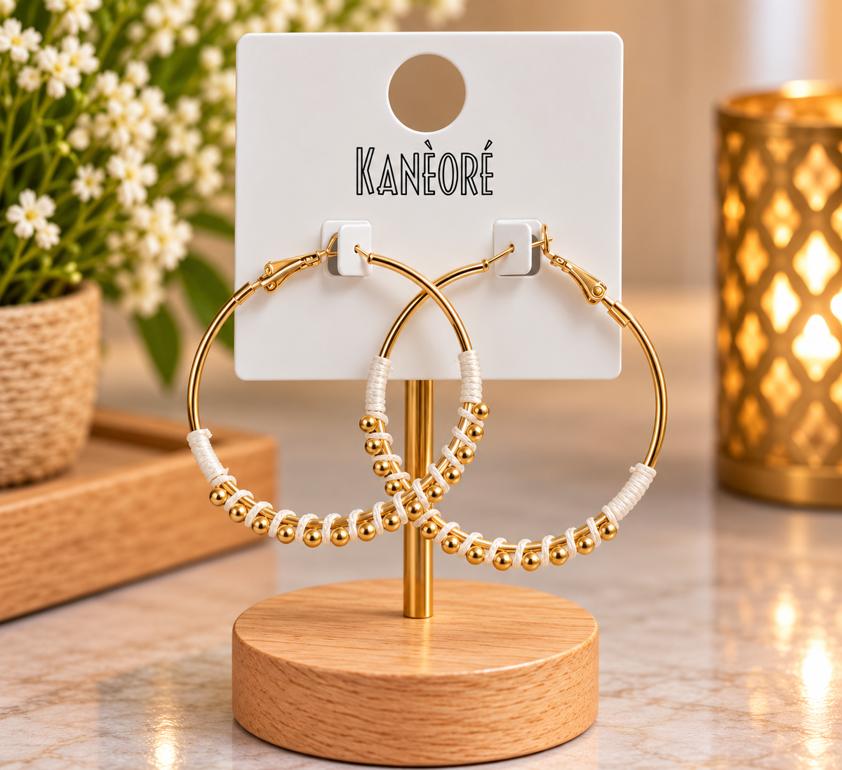 ⭐⭐⭐ Boucles d’oreilles créoles dorées et perles blanches