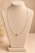 Collier argenté double rang avec boule scintillante – Kanèoré
