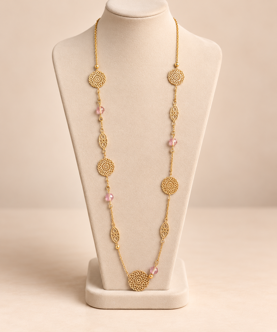 Collier long doré à médaillons ajourés | Kanèoré