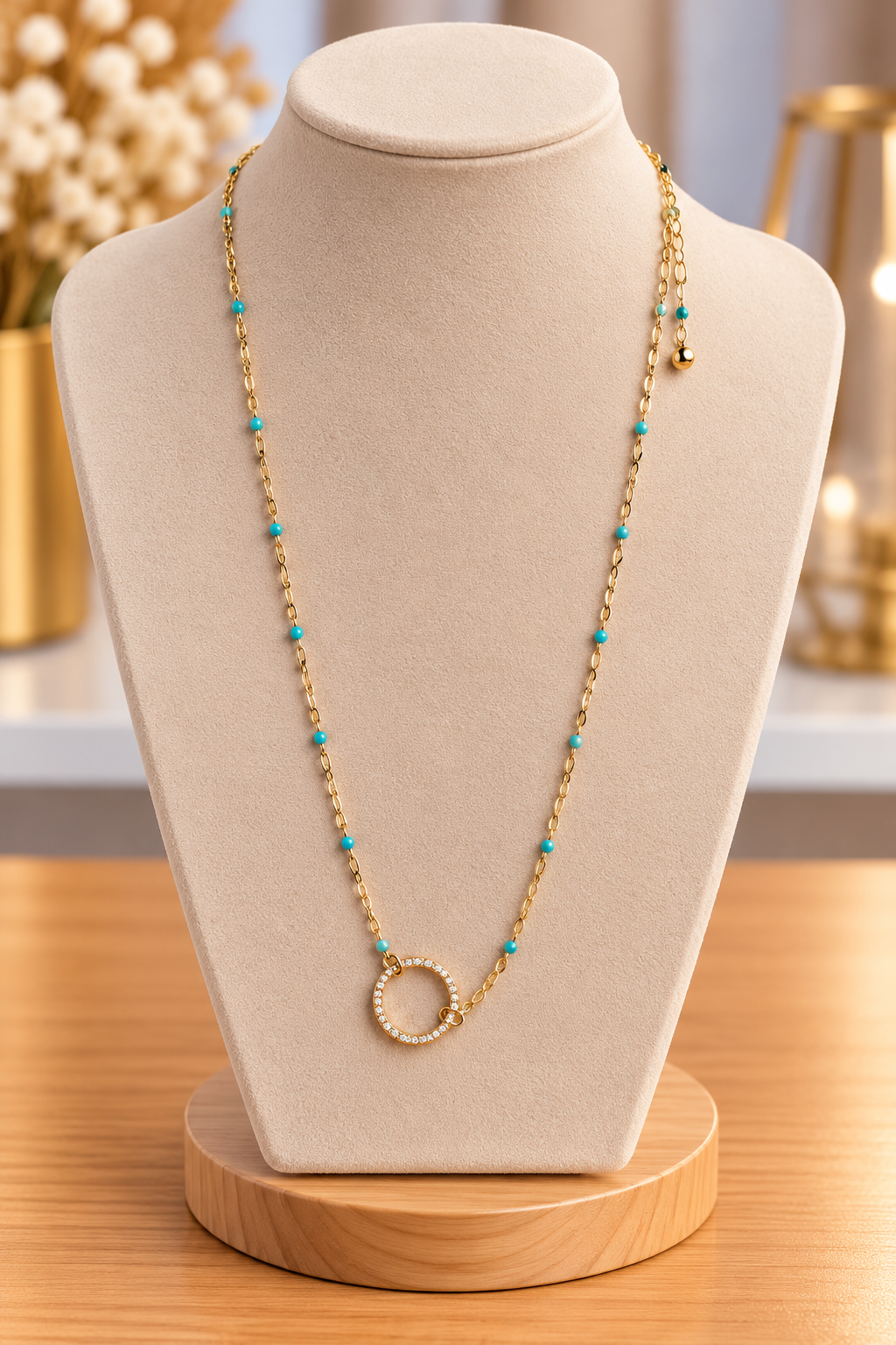Collier doré avec pendentif anneau scintillant – Kanèoré
